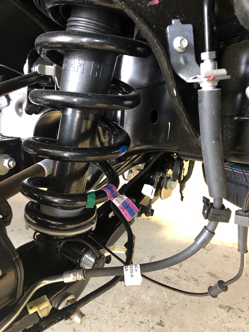 air shocks ford ranger on Traxda Kit 106036 2003 2019 Ford Expedition 2003 2019 Lincoln Navigator Non Air Bag 2 25 Rear Lift Kit Traxda